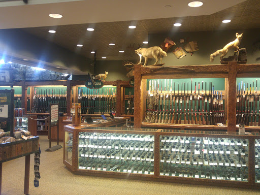 Sporting Goods Store «Bass Pro Shops», reviews and photos, 300 Cincinnati Mills Dr, Cincinnati, OH 45240, USA