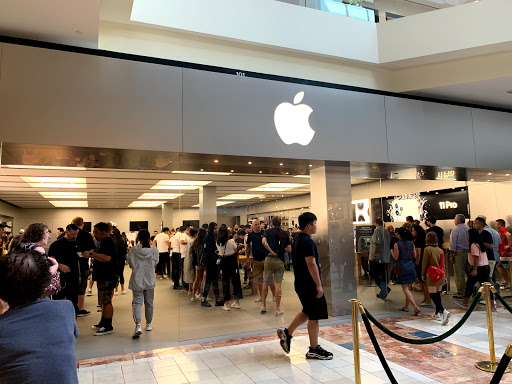 Apple South Coast Plaza image