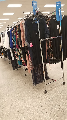 Clothing Store «Ross Dress for Less», reviews and photos, 2595 N Decatur Rd, Decatur, GA 30033, USA