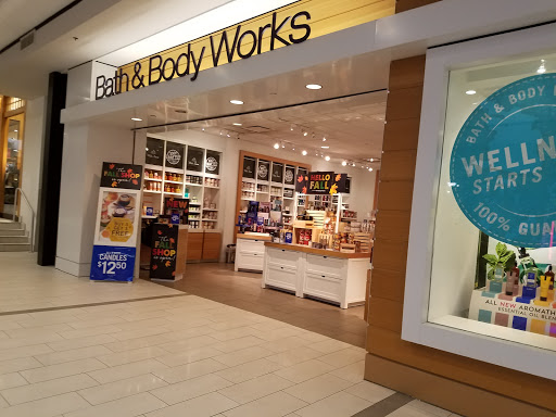 Shopping Mall «College Mall», reviews and photos, 2894 E 3rd St, Bloomington, IN 47401, USA