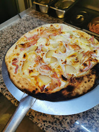 Plats et boissons du Pizzas à emporter La Tour de Pizz' - Nico Pizza à Laluque - n°9