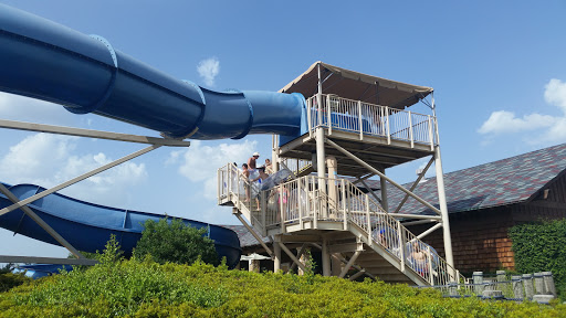 Water Park «Rob Fleming Aquatic Center», reviews and photos, 6535 Creekside Forest Dr, The Woodlands, TX 77389, USA
