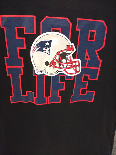 Outlet Store «VF Outlet», reviews and photos, 375 Faunce Corner Rd, North Dartmouth, MA 02747, USA