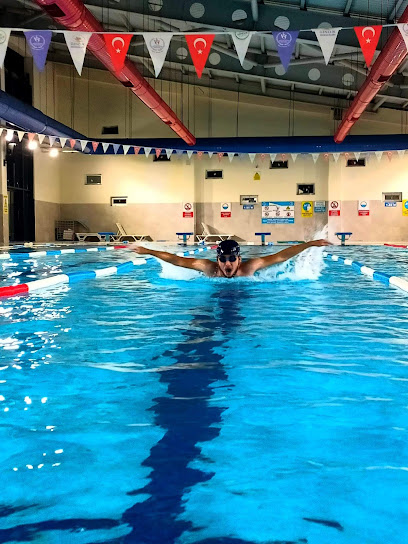 Yarı Olimpik Yüzme Havuzu
