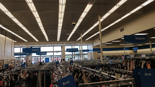 Clothing Store «Ross Dress for Less», reviews and photos, 640 Concar Dr, San Mateo, CA 94402, USA