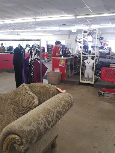 Thrift Store «The Salvation Army Family Store & Donation Center», reviews and photos, 51200 Van Dyke, Shelby Charter Township, MI 48316, USA