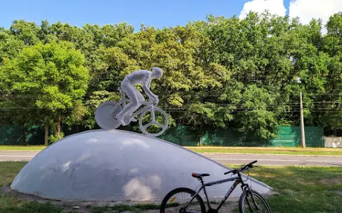 Monument cyclists image