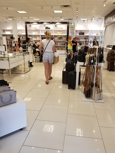 Fashion Accessories Store «Michael Kors», reviews and photos, 3925 Eagan Outlets Pkwy #860, Eagan, MN 55122, USA