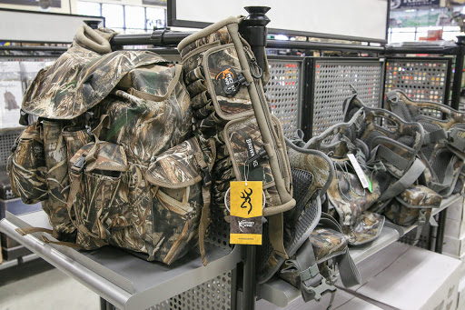 Sporting Goods Store «Pacific Flyway Supplies- Sporting Goods and Ammo», reviews and photos, 1690 N Lincoln St, Dixon, CA 95620, USA