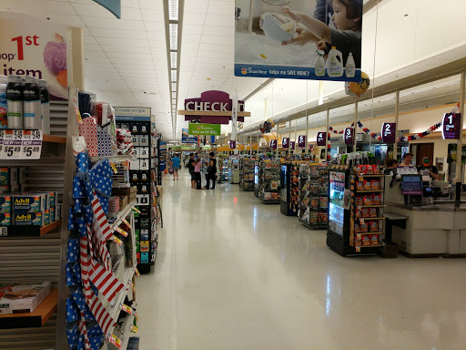 Grocery Store «Stop & Shop», reviews and photos, 275 Highland Ave, Cheshire, CT 06410, USA