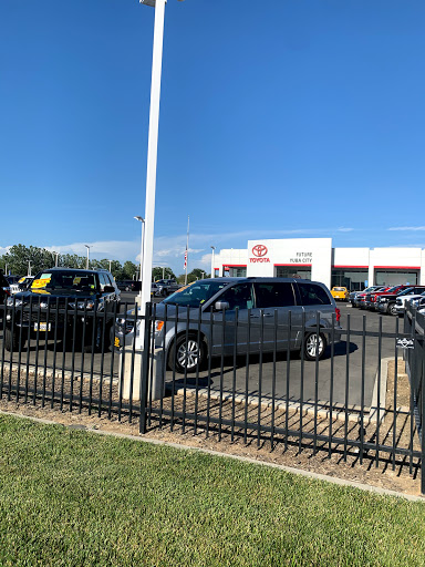 Car Dealer «Yuba City Toyota», reviews and photos, 955 Harter Pkwy, Yuba City, CA 95993, USA