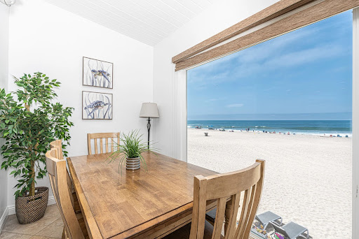 Beachview Realty image