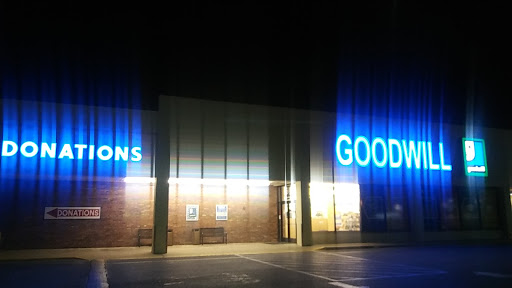 Thrift Store «Goodwill Retail Store & Donation Center», reviews and photos, 129 S Tyndall Pkwy, Panama City, FL 32404, USA
