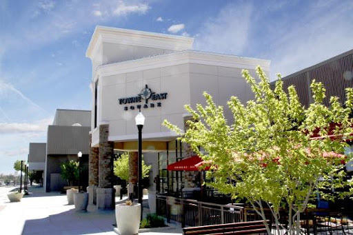 Towne East Square, 7700 E Kellogg Dr, Wichita, KS 67207, USA, 