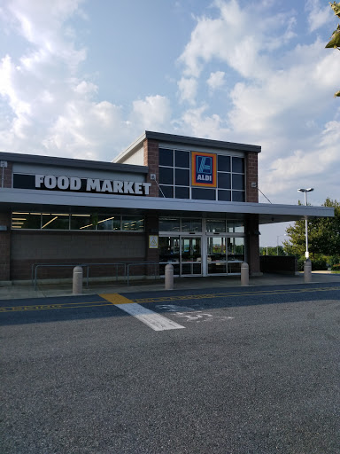 Supermarket «ALDI», reviews and photos, 901 17th St NE, Washington, DC 20002, USA