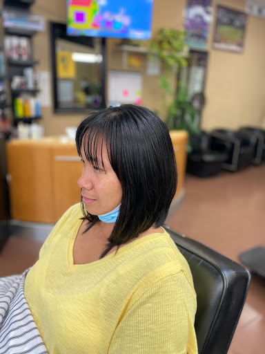 Barber Shop «J J Barber Shop», reviews and photos, 5905 W Bell Rd # 3, Glendale, AZ 85308, USA