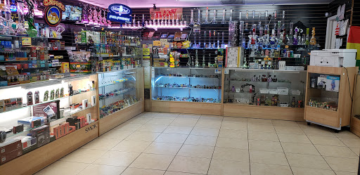 Tobacco Shop «A & S SMOKE SHOP», reviews and photos, 4418 N 19th Ave, Phoenix, AZ 85015, USA