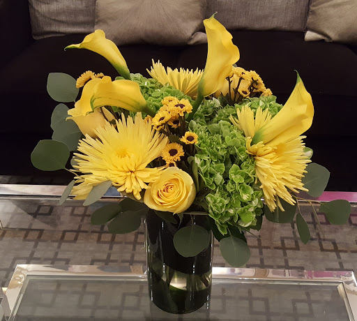 Florist «Glenview Florist / Flower Shop», reviews and photos, 1813 Waukegan Rd, Glenview, IL 60025, USA