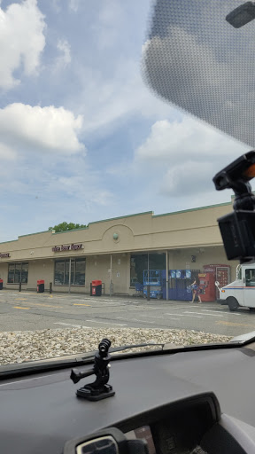 Liquor Store «ShopRite Wines & Spirits», reviews and photos, 220 W Passaic St, Rochelle Park, NJ 07662, USA