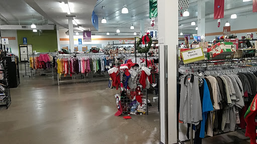 Thrift Store «Country Club & Southern Goodwill Retail Store & Donation Center», reviews and photos, 1046 S Country Club Dr, Mesa, AZ 85210, USA