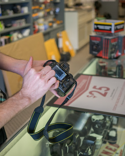 Camera Store «Richmond Camera», reviews and photos, 3128 W Cary St, Richmond, VA 23221, USA