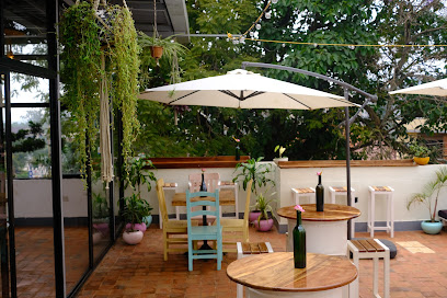 Encanto Restaurant & Bar - 8HQQ+P57, Sturrock Rd, Kampala, Uganda