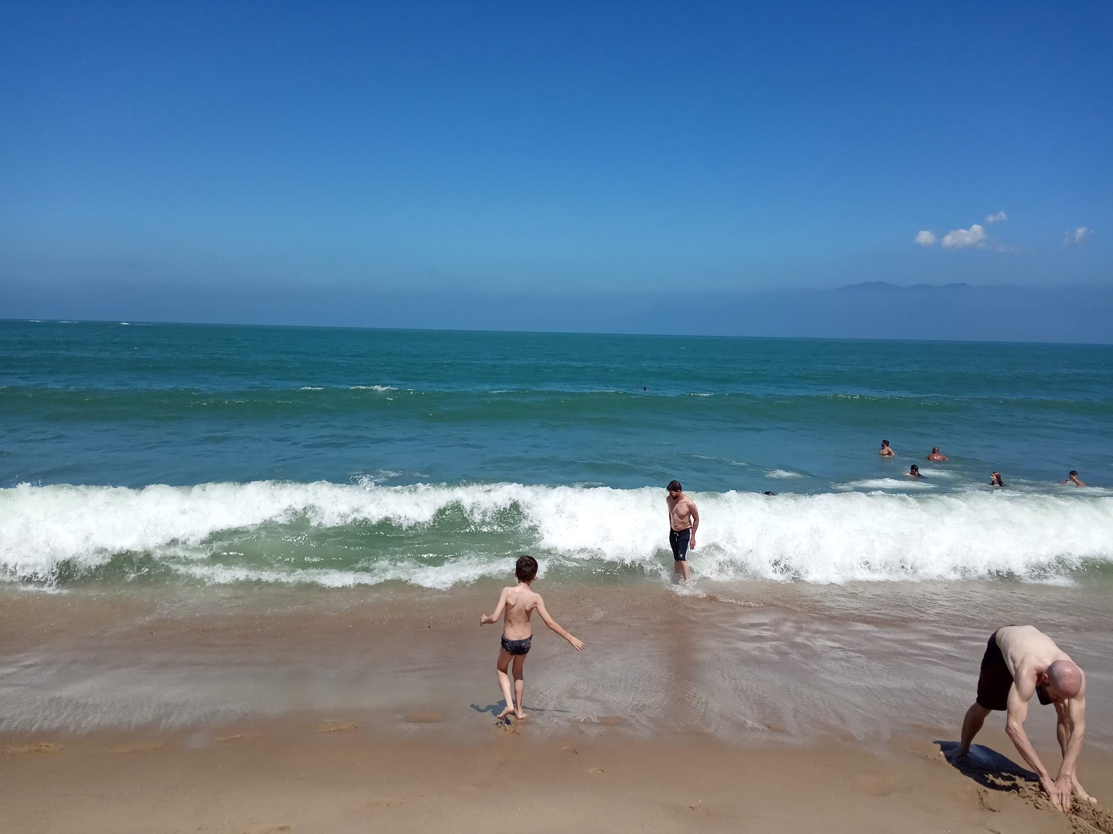 Fotografija Praia Das Palmeiras z turkizna voda površino