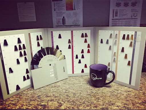 Beauty Salon «Sojourn Salon», reviews and photos, 29 S Randall Rd, North Aurora, IL 60542, USA