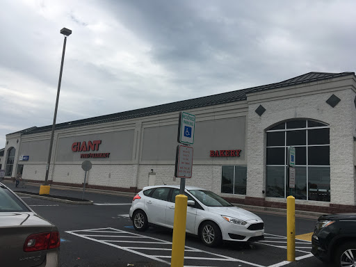 Grocery Store «Giant Food Stores», reviews and photos, 993 Wayne Ave, Chambersburg, PA 17201, USA