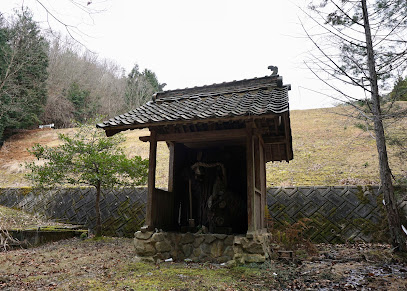 谷上谷才の神社
