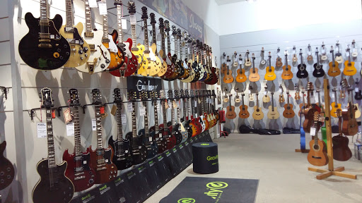 Guitar shops in Lisbon
