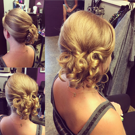 Beauty Salon «Village Vanity», reviews and photos, 135 Deer Park Ave, Babylon, NY 11702, USA