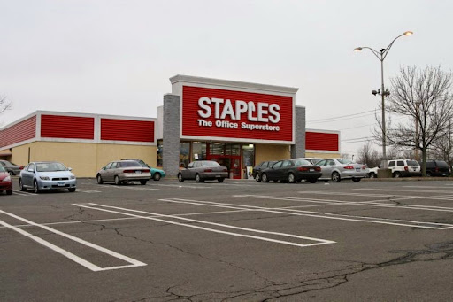 Shopping Mall «Orange Promenade Shopping Ctr», reviews and photos, 80 Boston Post Rd, Orange, CT 06477, USA