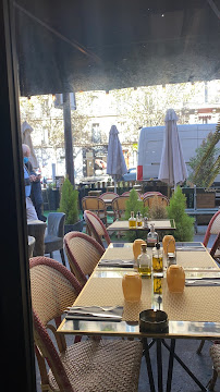 Atmosphère du Restaurant italien Re Di Napoli à Paris - n°8
