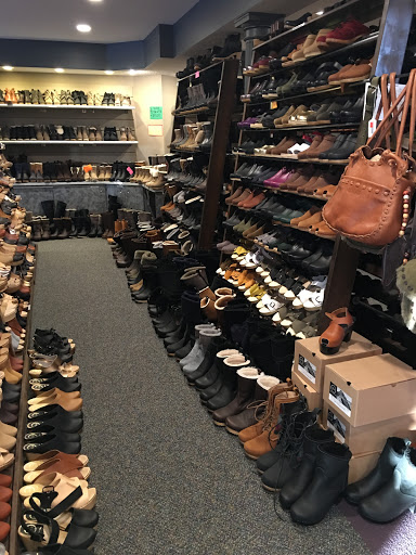 Shoe Store «Sven Factory Outlet Store», reviews and photos, 10000 Lake Blvd, Chisago City, MN 55013, USA