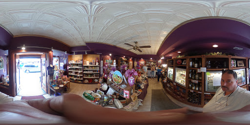 Gourmet Grocery Store «Italian Gourmet Market», reviews and photos, 22 S Front St, Wilmington, NC 28401, USA