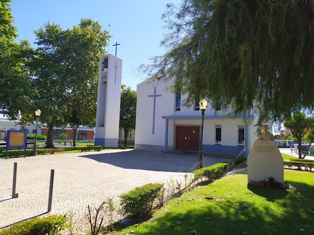 Avaliações doIgreja de Nossa Senhora de Fátima - Bairro Padre Cruz em Lisboa - Igreja