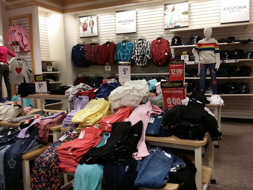 Shopping Mall «Brass Mill Center», reviews and photos, 495 Union St, Waterbury, CT 06706, USA