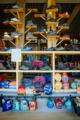 Ski Rental Service «Pinnacle Ski And Sports», reviews and photos, 3391 Mountain Rd, Stowe, VT 05672, USA