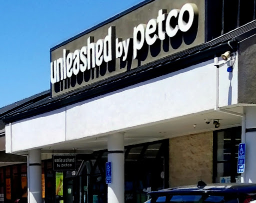 Unleashed by Petco, 699 Lewelling Blvd #168, San Leandro, CA 94579, USA, 