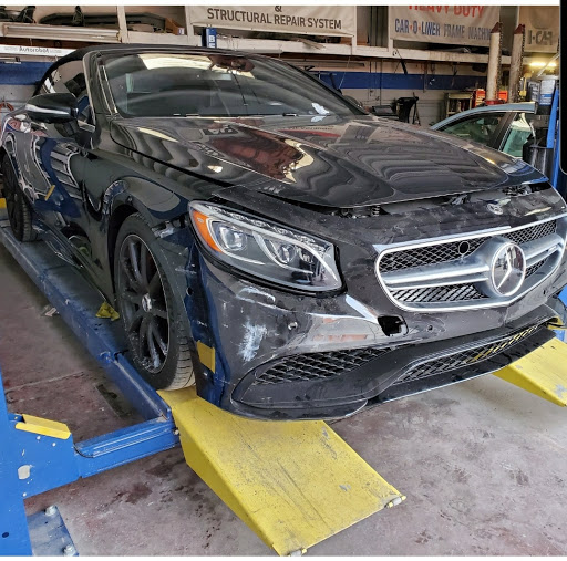 Auto Body Shop «GARYS AUTO COLLISION CENTER», reviews and photos, 24247 Railroad Ave, Newhall, CA 91321, USA
