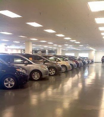 Toyota Dealer «Kings Toyota - New Cars, Indoor Showroom», reviews and photos, 4700 Fields Ertel Rd, Cincinnati, OH 45249, USA