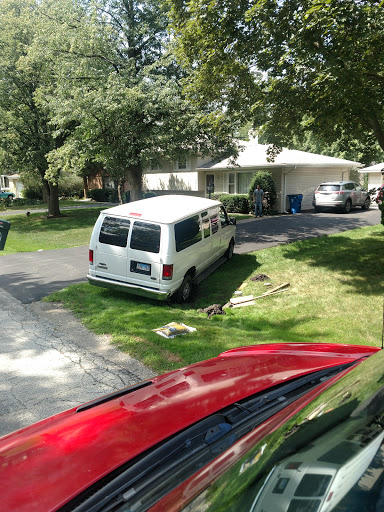 Auto Body Shop «Kubis Auto Body», reviews and photos, 20 W Naperville Rd, Westmont, IL 60559, USA