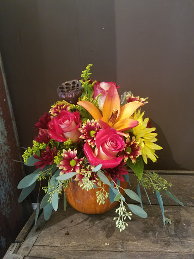 Florist «The Rustic Rose Flowers and Collectibles», reviews and photos, 220 W Main St, Williamsburg, OH 45176, USA