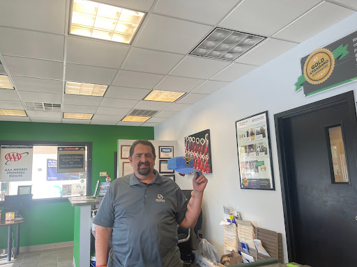 Auto Body Shop «Schaefer AutoBody Centers - Ellisville, MO», reviews and photos, 16109 Manchester Rd, Ellisville, MO 63011, USA