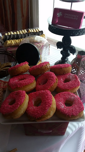 Donut Shop «Lee Donuts», reviews and photos, 124 Peterson Rd, Libertyville, IL 60048, USA