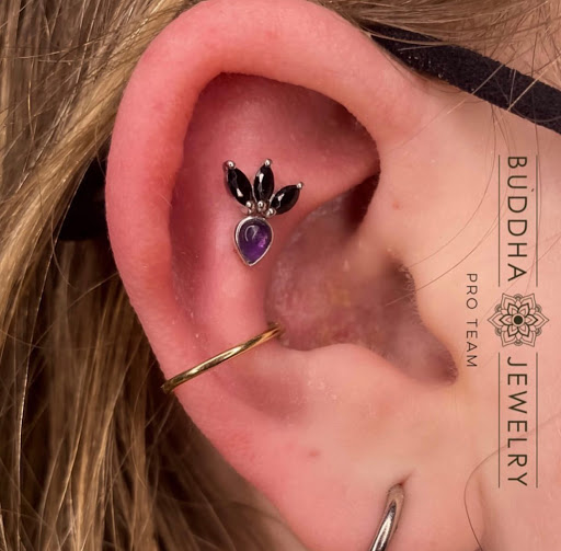 Body Piercing Shop «Deep Roots Tattoo and Body Piercing Alderwood», reviews and photos, 18920 28th Ave W, Lynnwood, WA 98036, USA