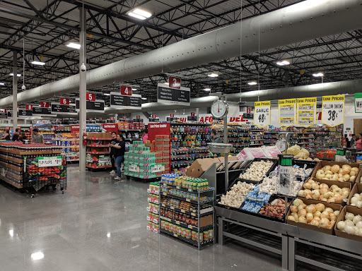 American grocery store Carrollton