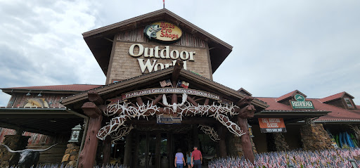 Bass Pro Shops, 1000 Basspro Dr, Houston, TX 77047, USA, 