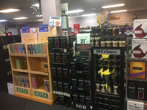 Wine Store «Vine Street Wine & Spirits», reviews and photos, 493 Old Hickory Blvd #104, Brentwood, TN 37027, USA